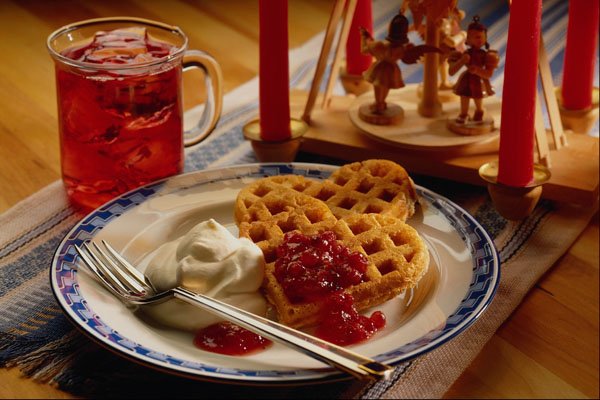 710041 Waffles And Beverage A4 Photo Print