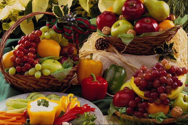 710077 Holiday Fruit Baskets A4 Photo Print