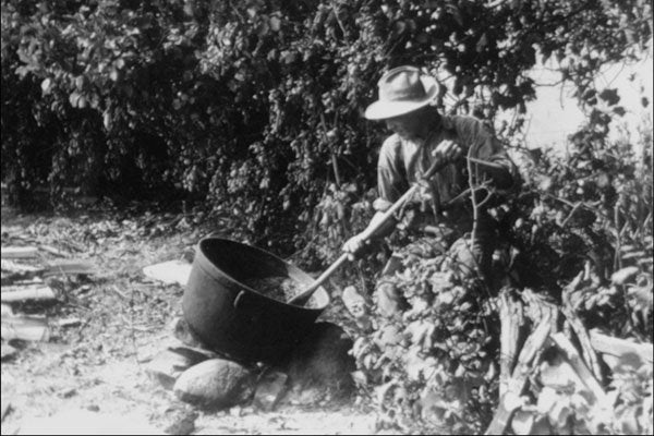 713060 Parching Wild Rice, Rice Lake, 1906 A4 Photo Print