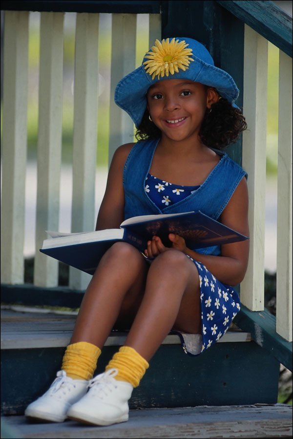 716085 Little Girl Reading A Book A4 Photo Print