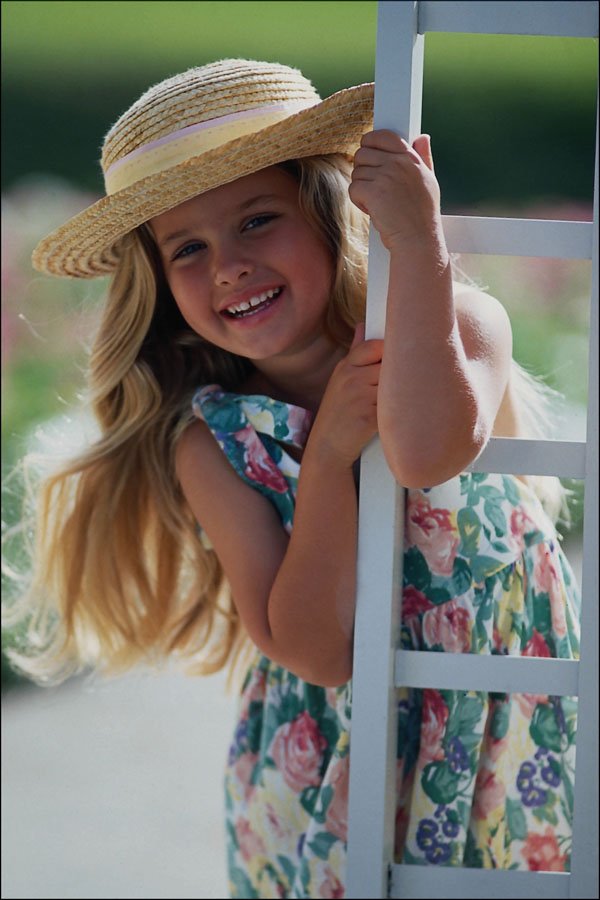 716088 Little Blonde With Hat A4 Photo Print