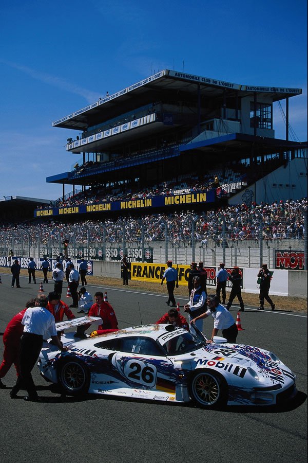 717064 No. 26, Porsche 911 GT1 Start Grid A4 Photo Print
