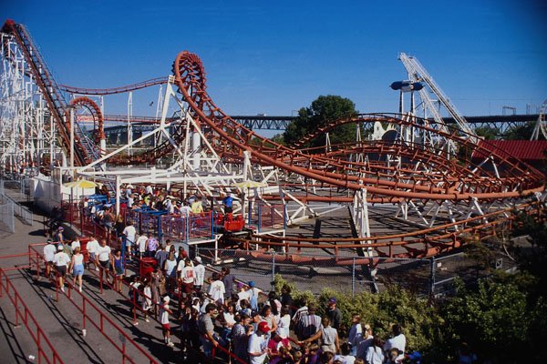 721074 La Ronde Amusement Park, Montreal, Canada A4 Photo Print
