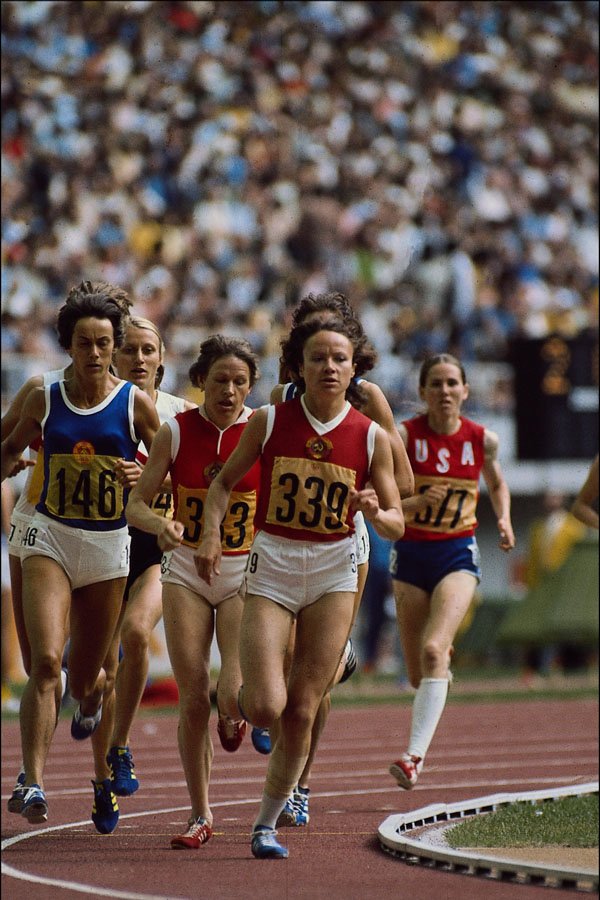 722062 Track And Field, Women's 400 Meter Race On An Olympic Track A4 Photo Print