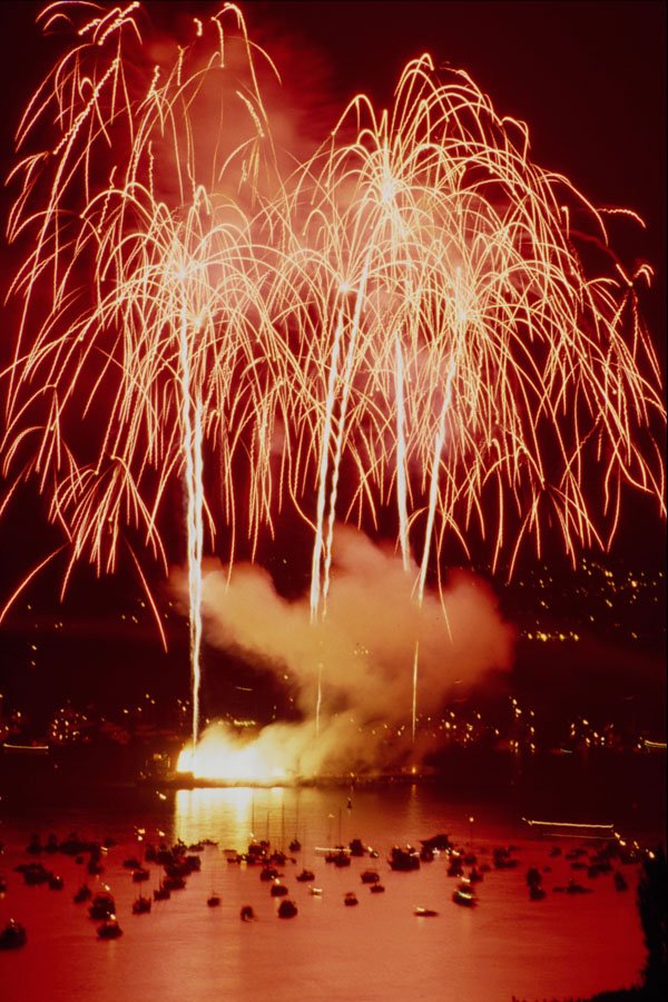 724023 Fireworks, Vancouver, British Columbia, Canada A4 Photo Print