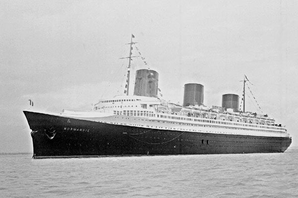 726004 Steam Ship Normandie, 1935 A4 Photo Print