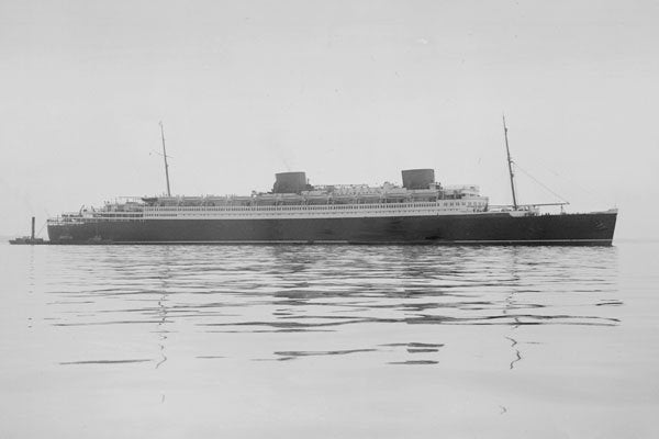 726020 Steam Ship Bremen, 1929 A4 Photo Print