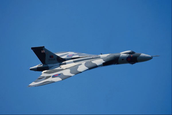 727009 Vulcan Bomber A4 Photo Print
