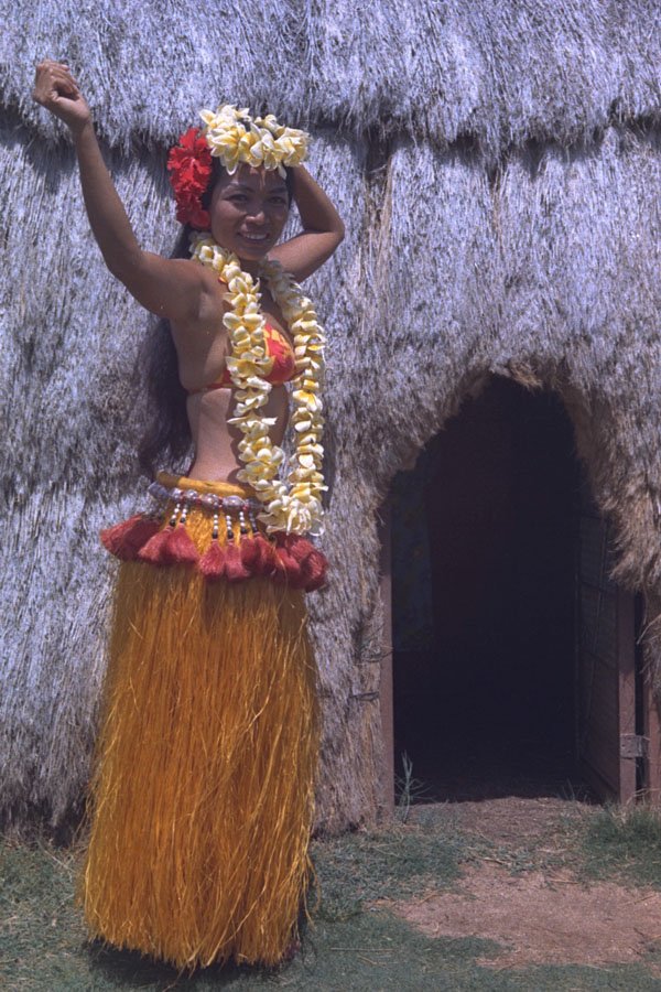 729087 Dancer In Honolulu, Hawaii, U.S.A. A4 Photo Print