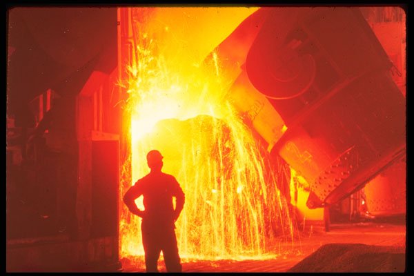 730002 Pouring Metal A4 Photo Print
