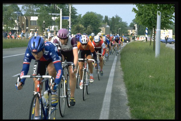 732022 Women's International Race, Strung Out A4 Photo Print