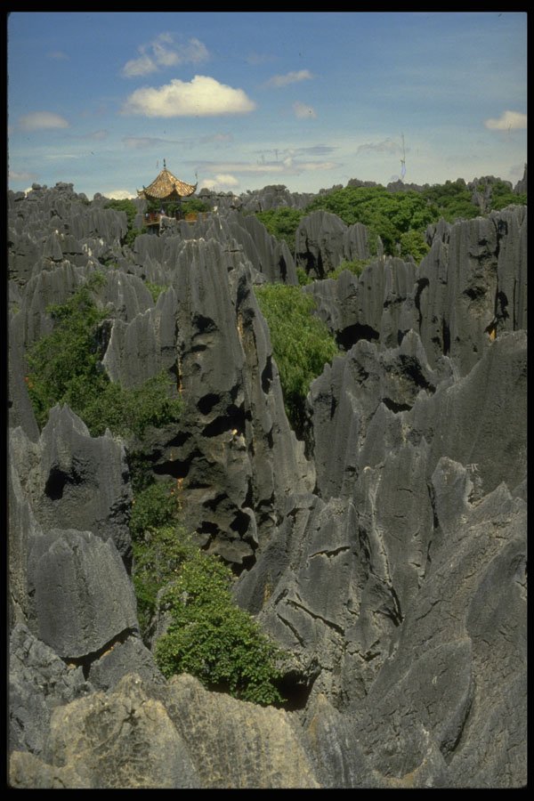 735090 Stone Forest, Kunming, Yunnan Province, China A4 Photo Print