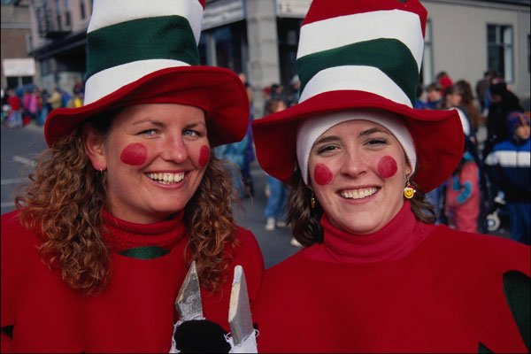 746019 Santa's Helpers, Santa Claus Parade, Ottawa, Canada A4 Photo Print