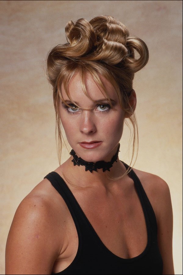 746029 Woman With Wispy Up do A4 Photo Print