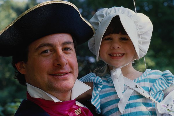 747096 Ship's Captain And Daughter, Hartford, Connecticut, U.S.A. A4 Photo Print