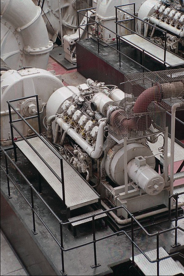 752087 Thames Water Pumping Station A4 Photo Print