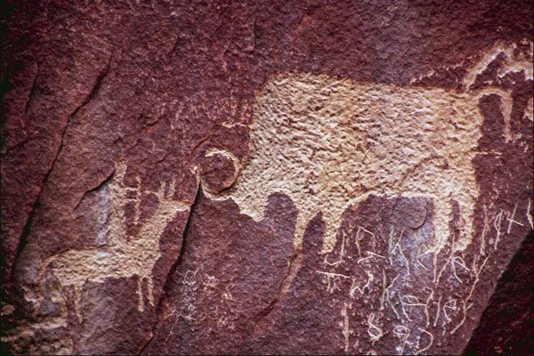 755094 Petroglyphs, Newspaper Rock, Utah, U.S.A. A4 Photo Print