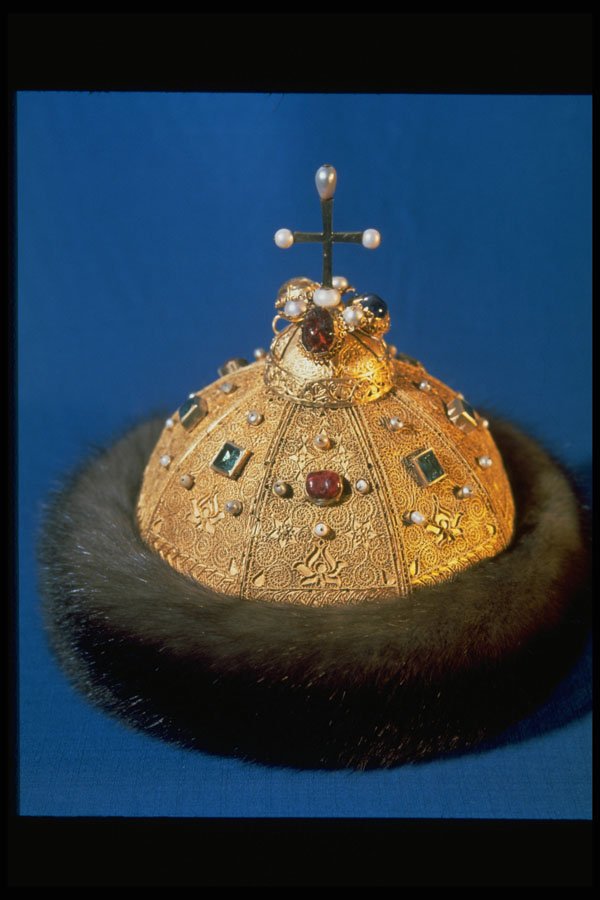 757025 Russian Royal Hat A4 Photo Print