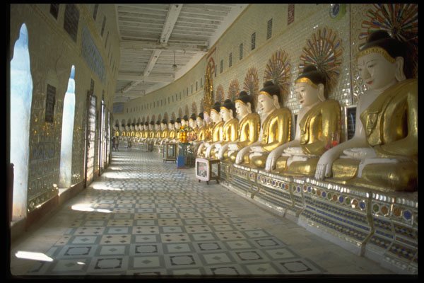 759048 Inner Hall Onhmin Thonze Pagoda, Sagaing, Myanmar A4 Photo Print