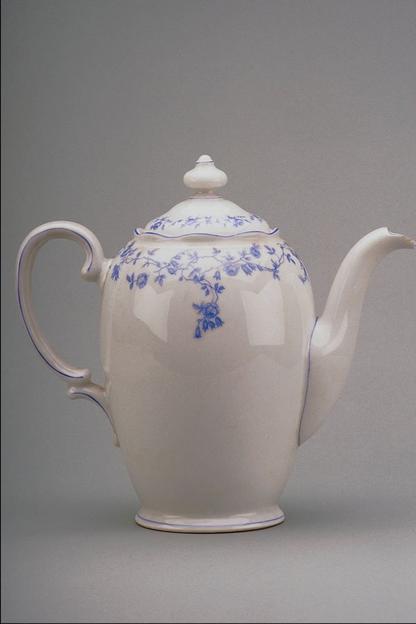 760022 19th Century Teapot, Berlin, Germany A4 Photo Print