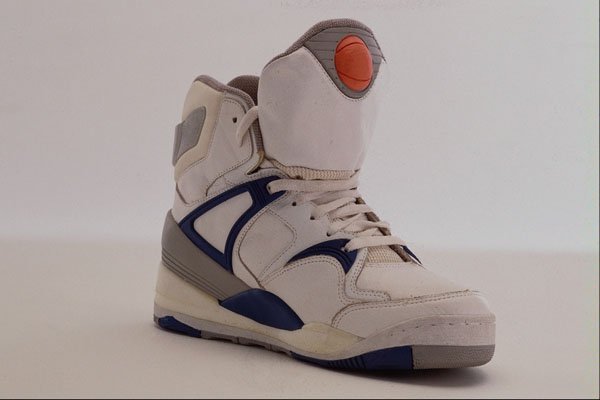 761028 Sneaker A4 Photo Print