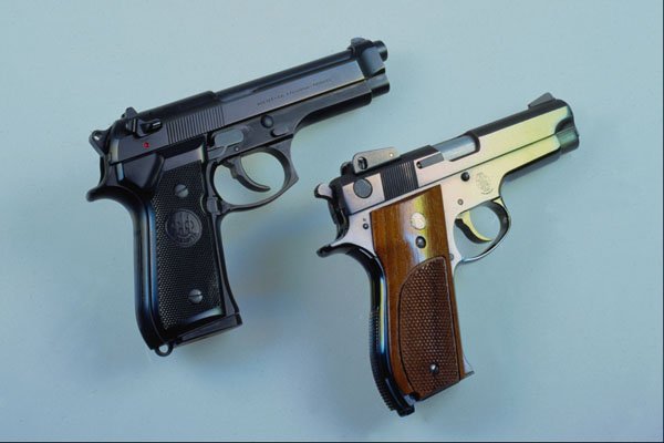 762026 .45 Caliber 686 Automatic Pistol And Beretta 9mm 92SB Automatic Pistol A4 Photo Print