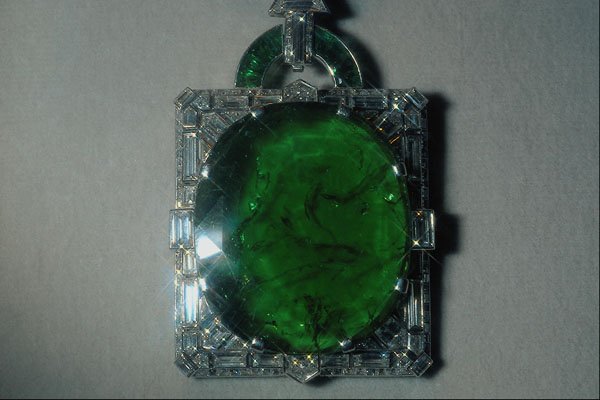 762031 Emerald Pendant, 167 Carats, Columbia A4 Photo Print