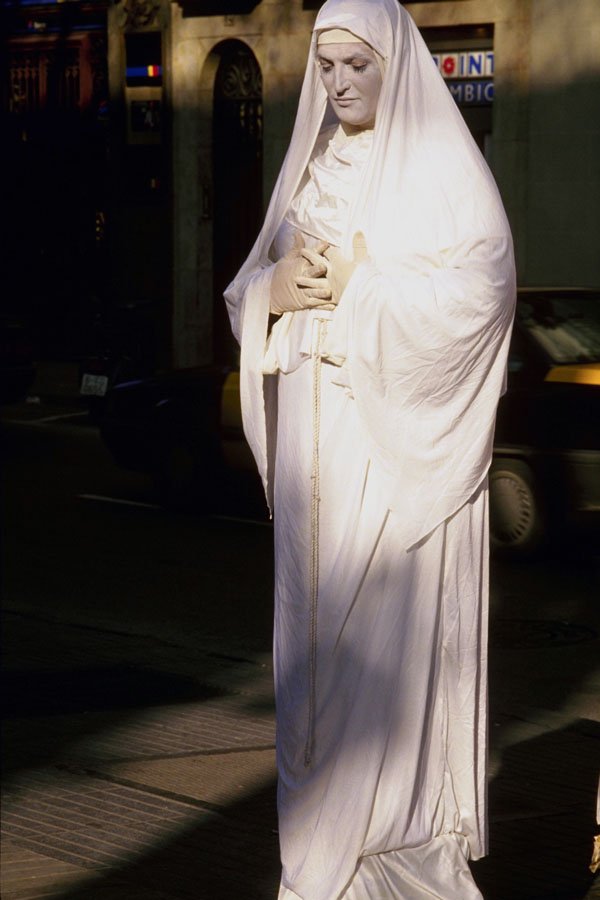 765090 Woman In White, Ramblas, Barcelona, Spain A4 Photo Print