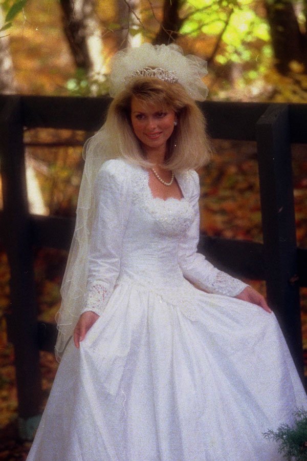 766014 Fall Bride A4 Photo Print