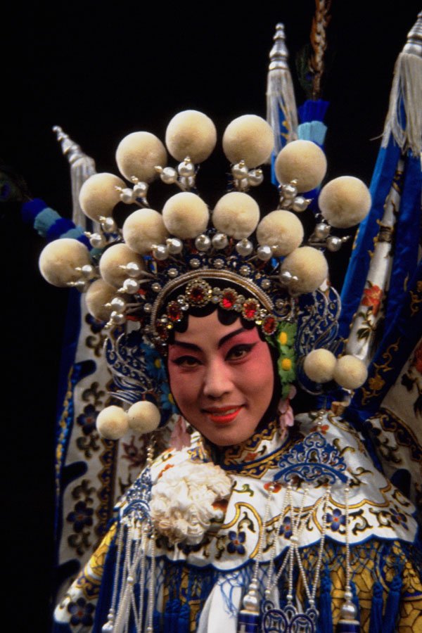 770027 Far Eastern Dancer A4 Photo Print