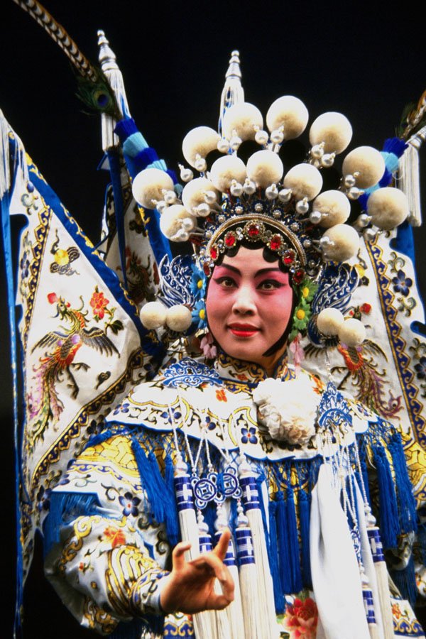 770031 Far Eastern Dancer A4 Photo Print