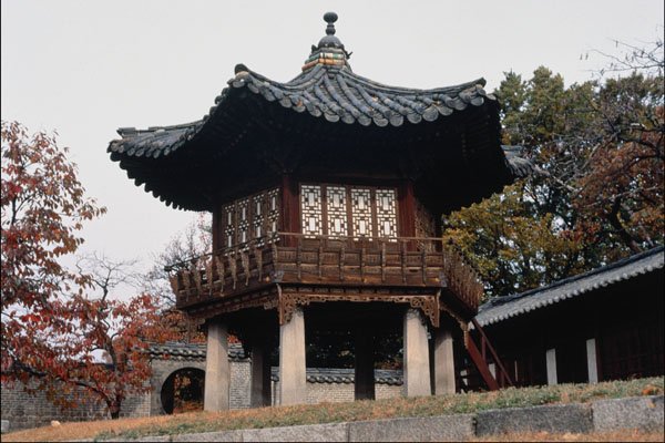 772090 Changdok Palace In Fall A4 Photo Print