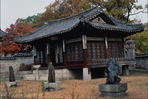 772099 Changdok Palace In Fall A4 Photo Print