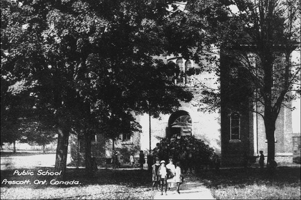 773016 Prescott, Ontario, Circa 1910, PA112566 A4 Photo Print