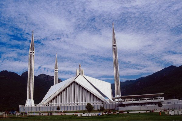 776090 Shah Faisal Mosque, Pakistan A4 Photo Print