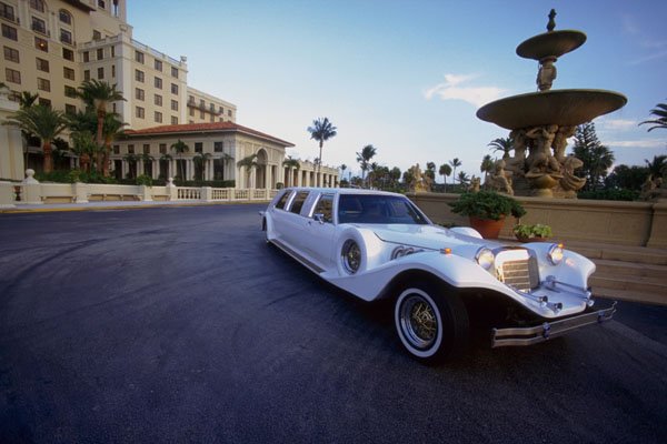 778033 Limousine For Wedding, Breakers Hotel, Florida, U.S.A. A4 Photo Print