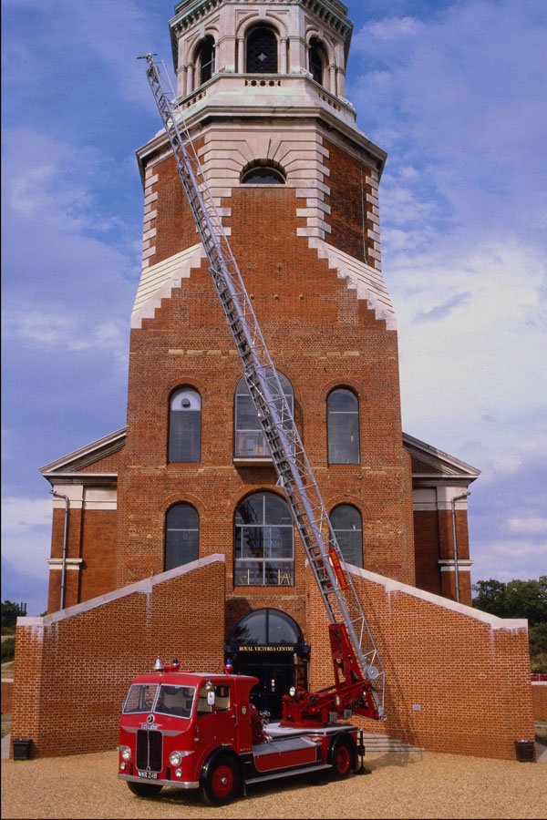 779085 1954 Leyland Beaver, Turntable Ladder Pump A4 Photo Print