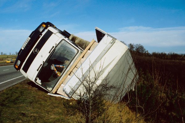 780029 Overturned Lorry Due To Hurricane Winds, England A4 Photo Print