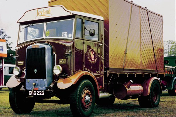 780082 Leyland Beaver Box Truck A4 Photo Print