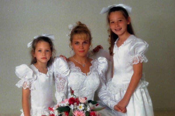 782006 Bride With Flower Girls A4 Photo Print