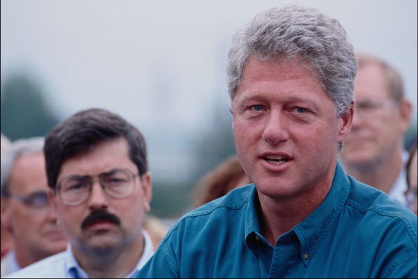 784068 President Bill Clinton With Iowa Governor A4 Photo Print