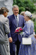 785018 Prime Minister Brian Mulroney And Queen Elizabeth, Ottawa, Canada A4 Photo Print