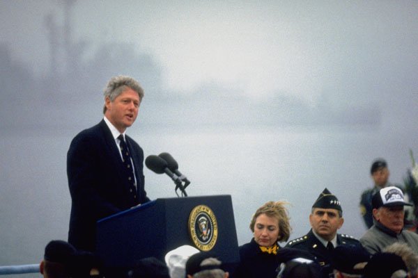 785057 President Bill Clinton Speaking At Pointe Du Hoc, France A4 Photo Print