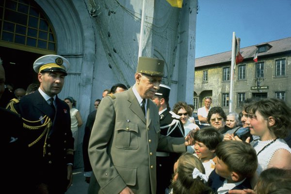 785092 General Charles De Gaulle Outside Church A4 Photo Print