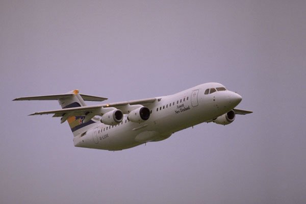 786080 British Aerospace 146 Whisperjet Taking Off, Biggin Hill, Kent, U.K. A4 Photo Print