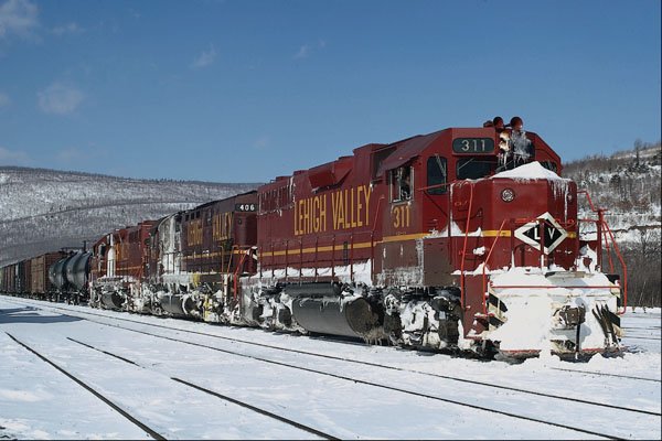 788057 Lehigh Valley EMD No. 311 Leads Freight, Lehighton, Pennsylvania, U.S.A. A4 Photo Print