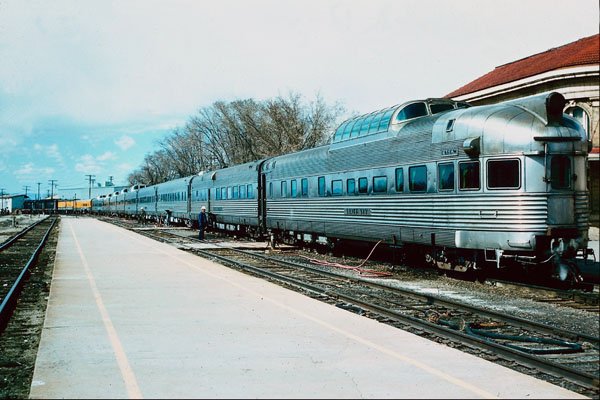788087 D & RGW California Zephyr With Observation Silver Sky A4 Photo Print