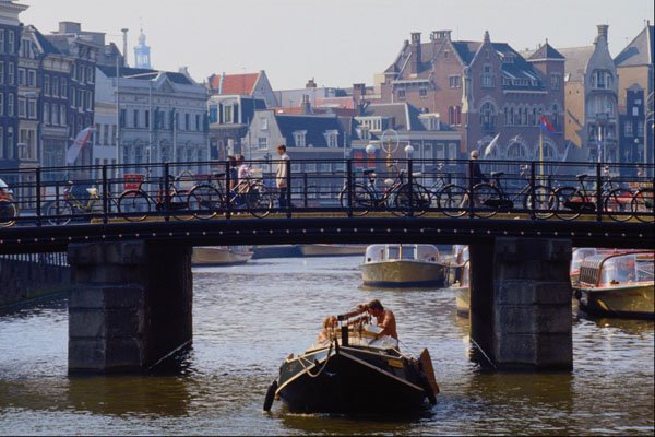 792018 Boat Traffic On The Single Gracht Canal A4 Photo Print
