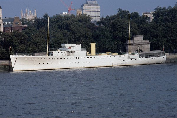 794022 HMS Discovery , Thames River, London, England A4 Photo Print