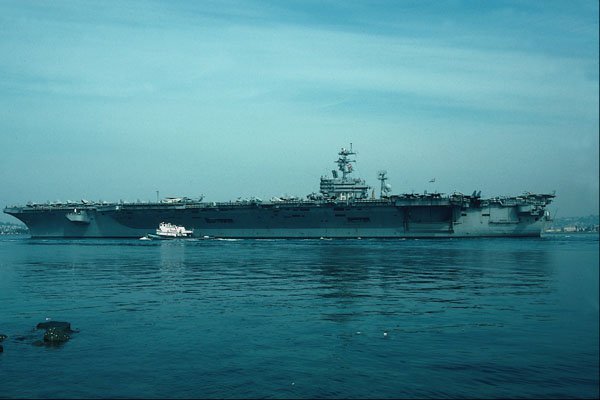 794059 CVN 69 Nuclear Powered Aircraft Carrier, San Diego, California, U.S.A. A4 Photo Print